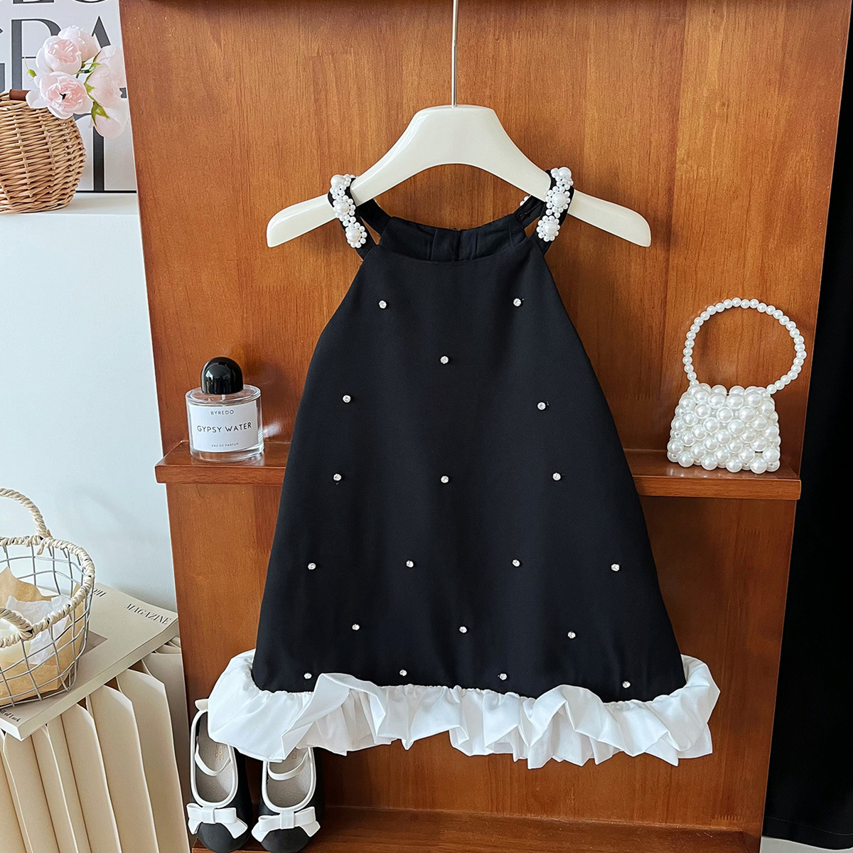 女童洋气赫本风无袖礼服裙2025夏季新款大童韩版黑色公主吊带裙潮
