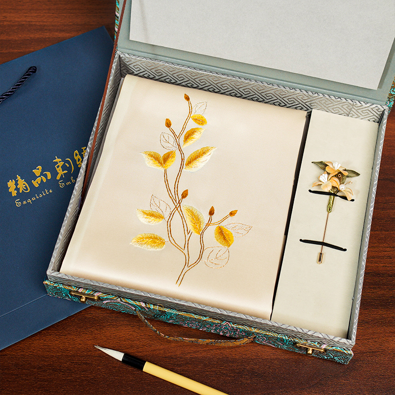 苏绣真丝围巾手工绒花胸针礼盒商务伴手礼品中国风特色会议纪念品