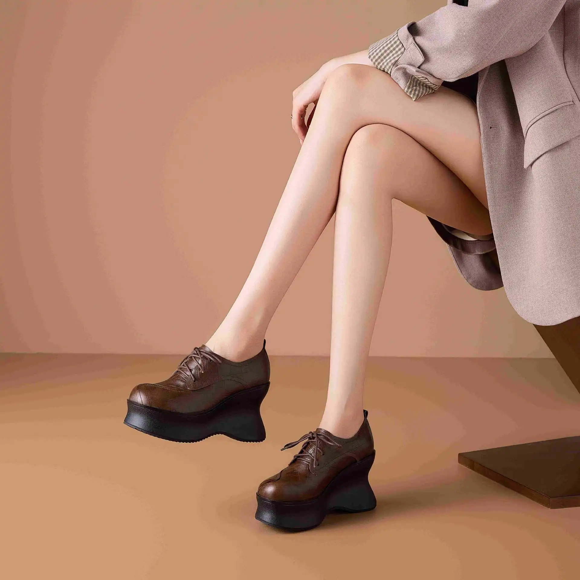 10cm裸靴棕色厚底女士小皮鞋真皮