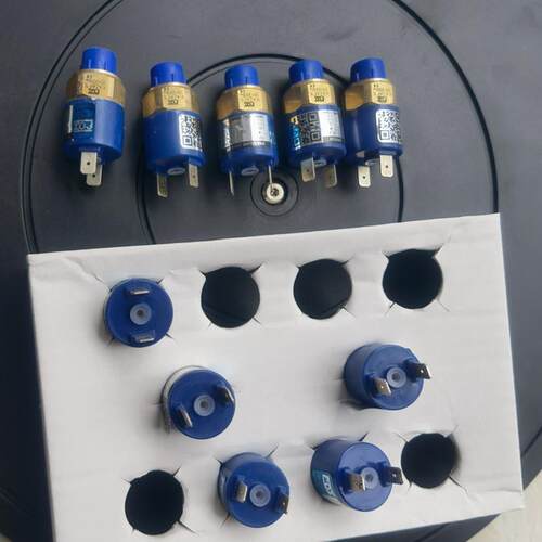 原装全新压力开关 K4TAF1 FOX