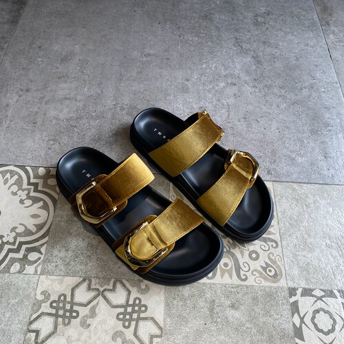 夏季金色双带搭扣防滑平底凉拖