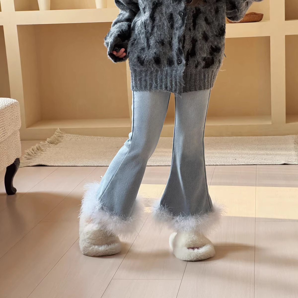 韩系秋冬装女童冬季韩版加绒微喇牛仔裤 女宝宝鸵鸟毛大喇叭裤子