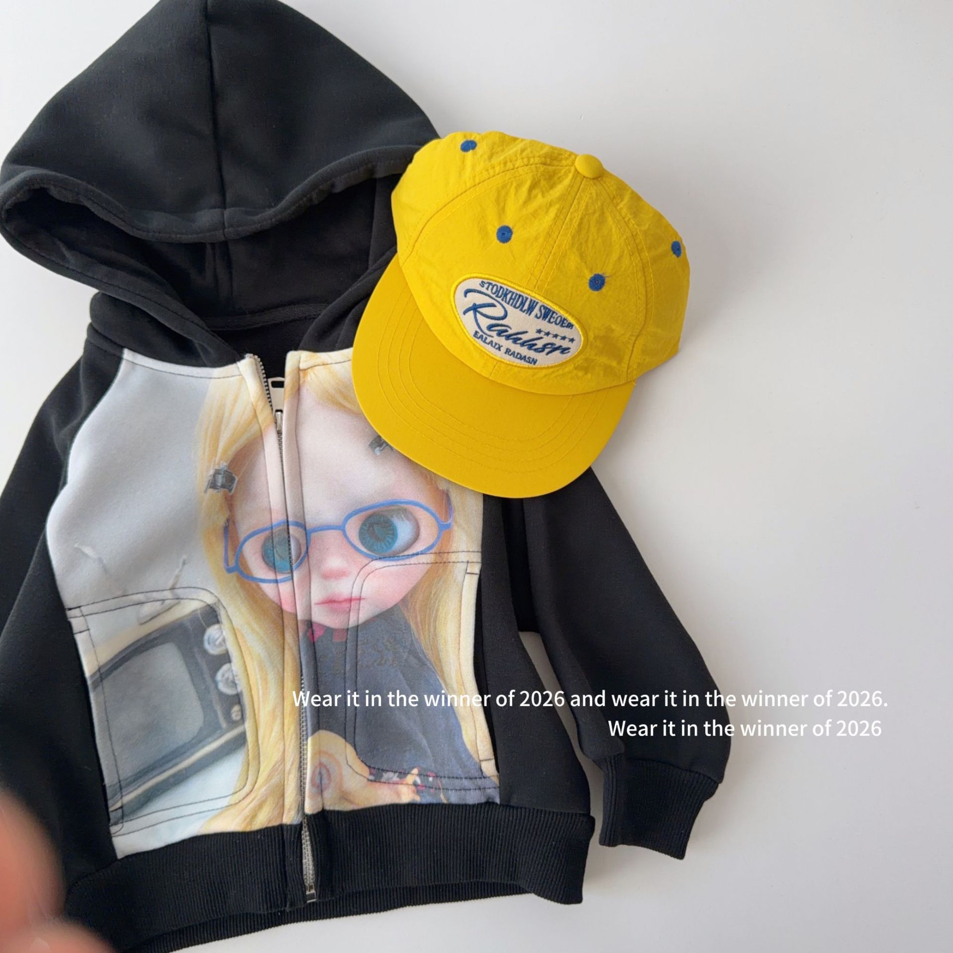 韩版女童新款2026加绒加厚连帽数码印花可爱开衫卫衣外套上衣秋装