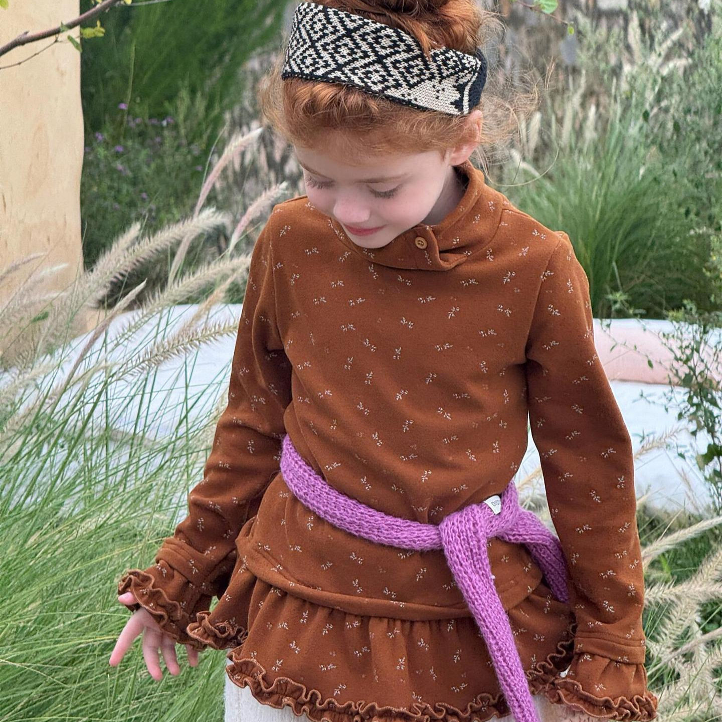 秋冬装新韩系童装2025冬季新款女童打底衫高领碎花可爱裙边磨毛内