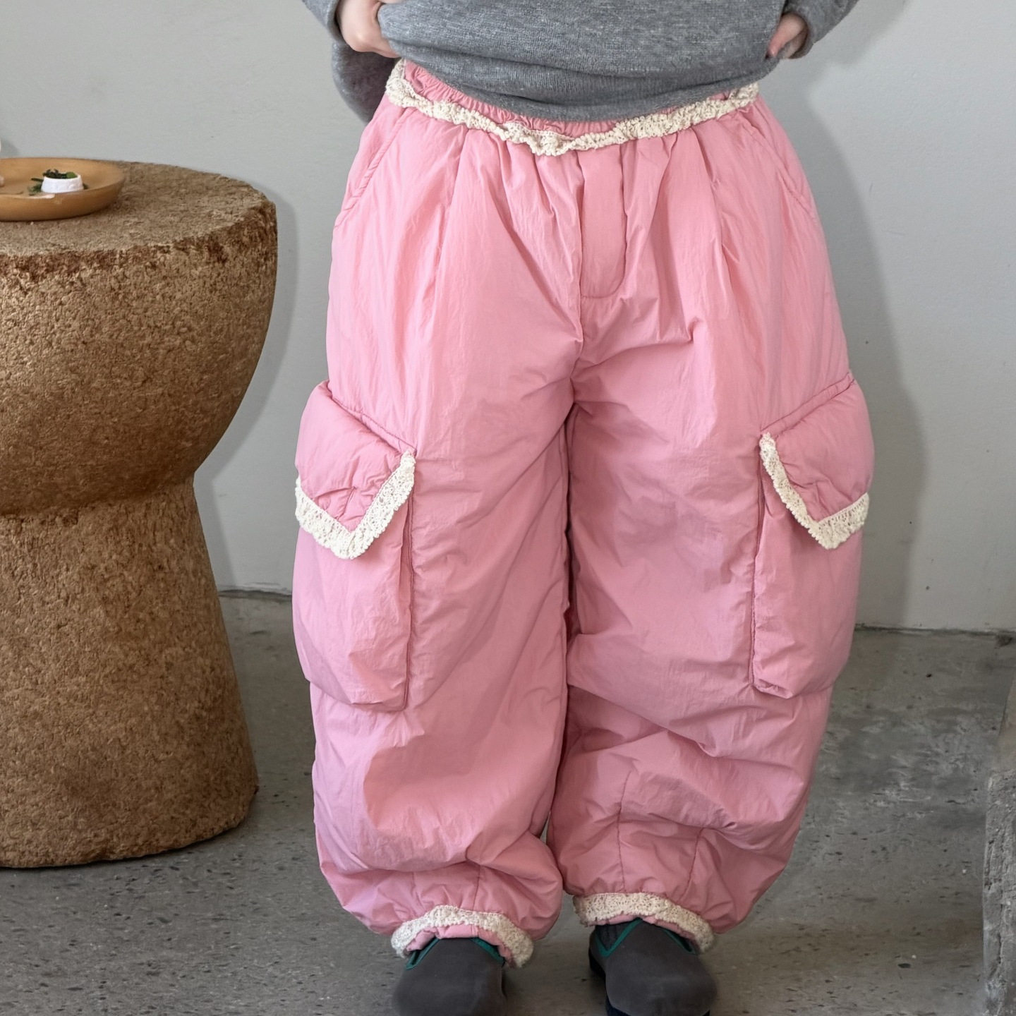 韩系童装2026冬季新款女童裤子粉色花边可爱加厚夹棉长裤子冬装新