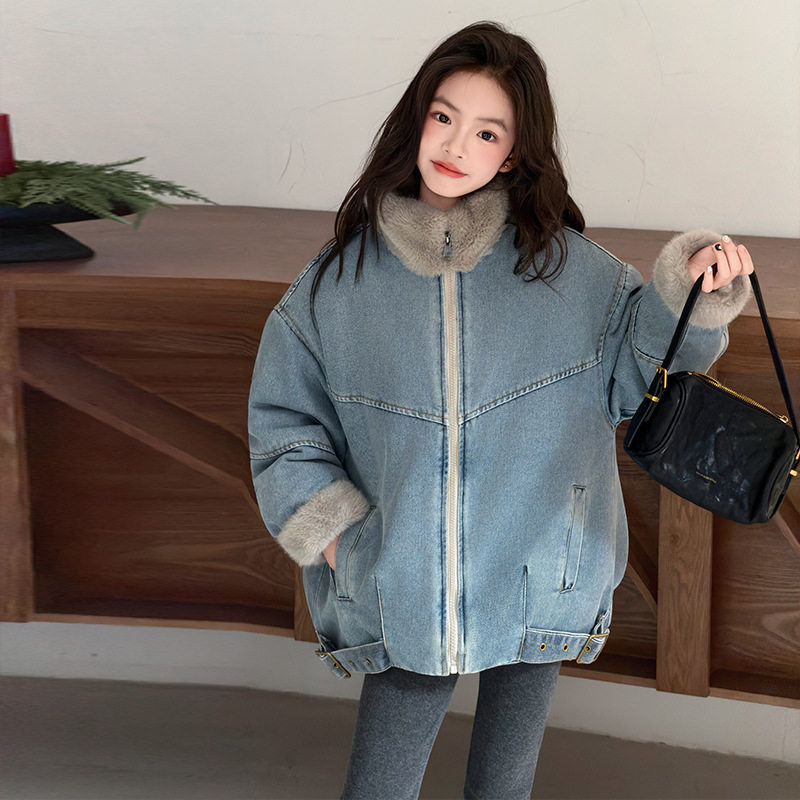 女童加厚外套2026新款洋气加绒牛仔冬季外套女孩韩版派克服儿童潮