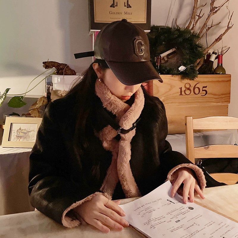 韩国女进口小众皮质棕色软顶帽子