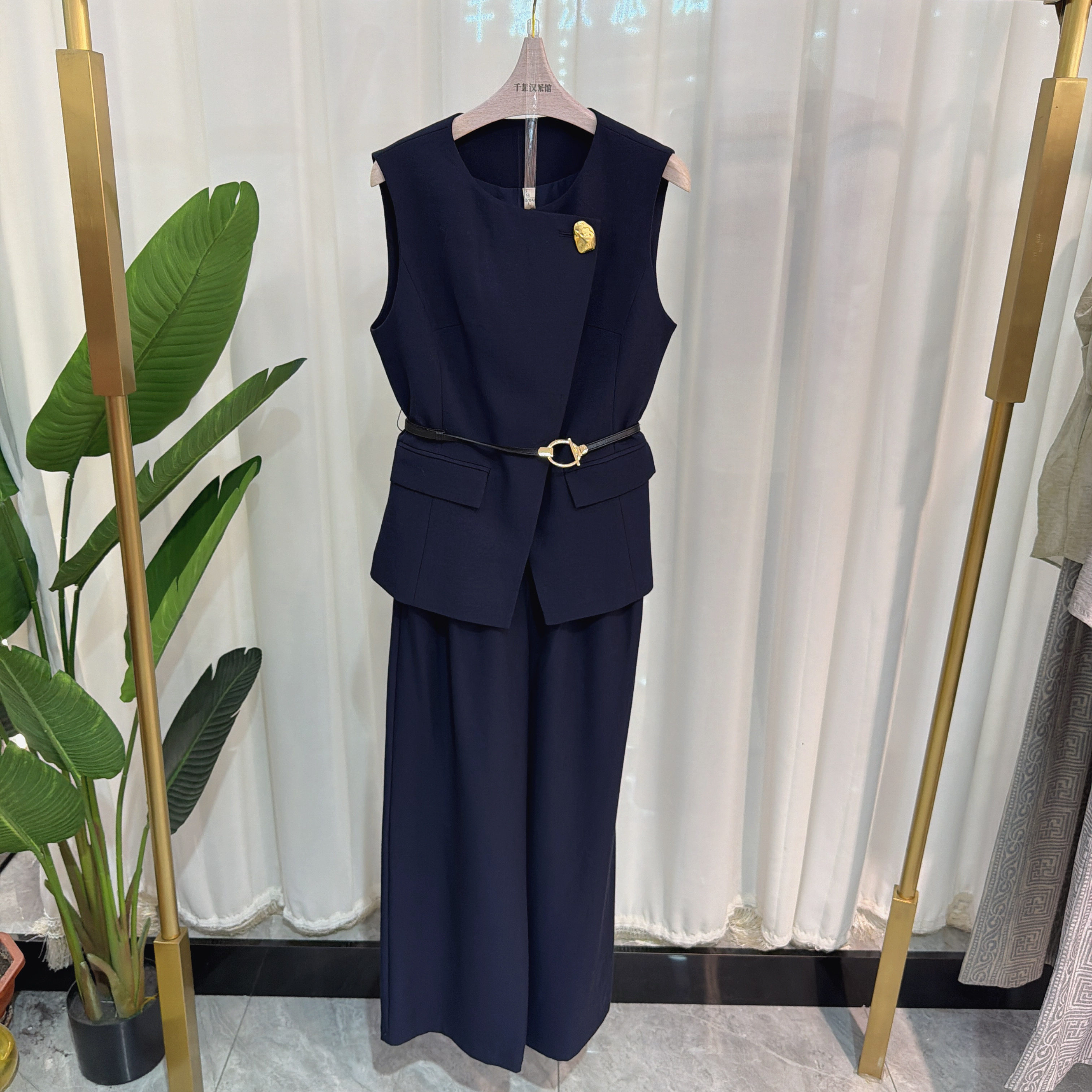 6A0767-1套裤女马甲阔腿裤两件套