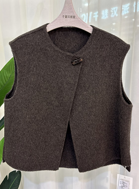 MW5813L时尚双面苏丽羊毛马甲女保暖气质百搭2025冬季专柜正品