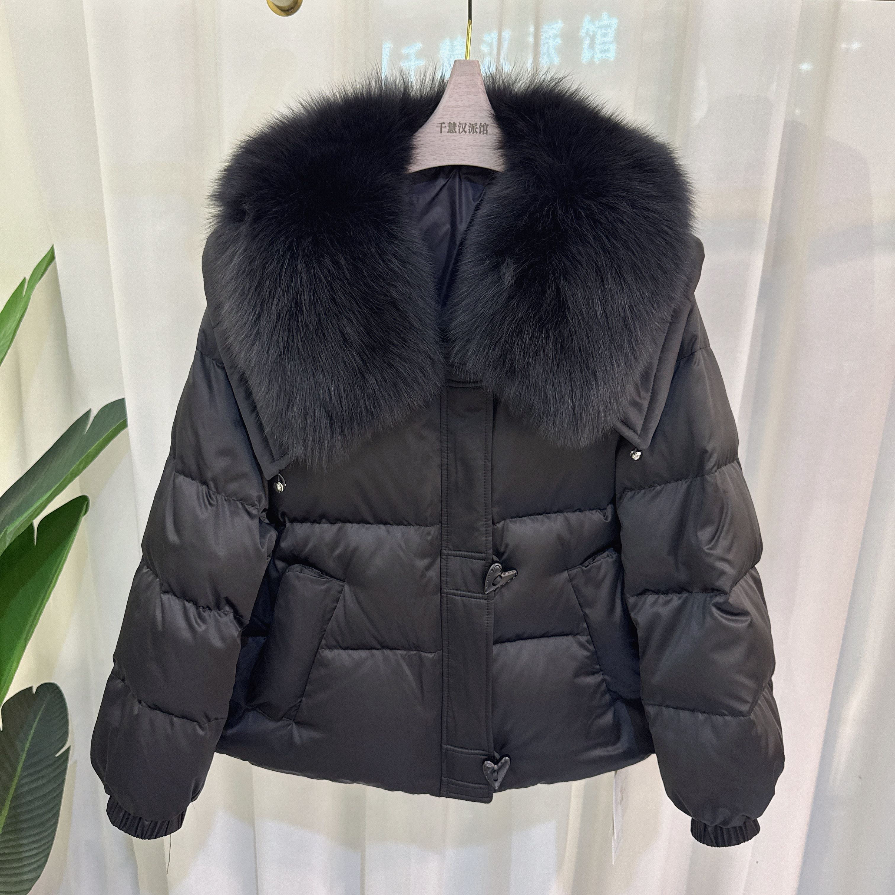 FT269081时尚鹅绒服女狐狸毛领保暖宽松气质洋气2025冬季专柜正品