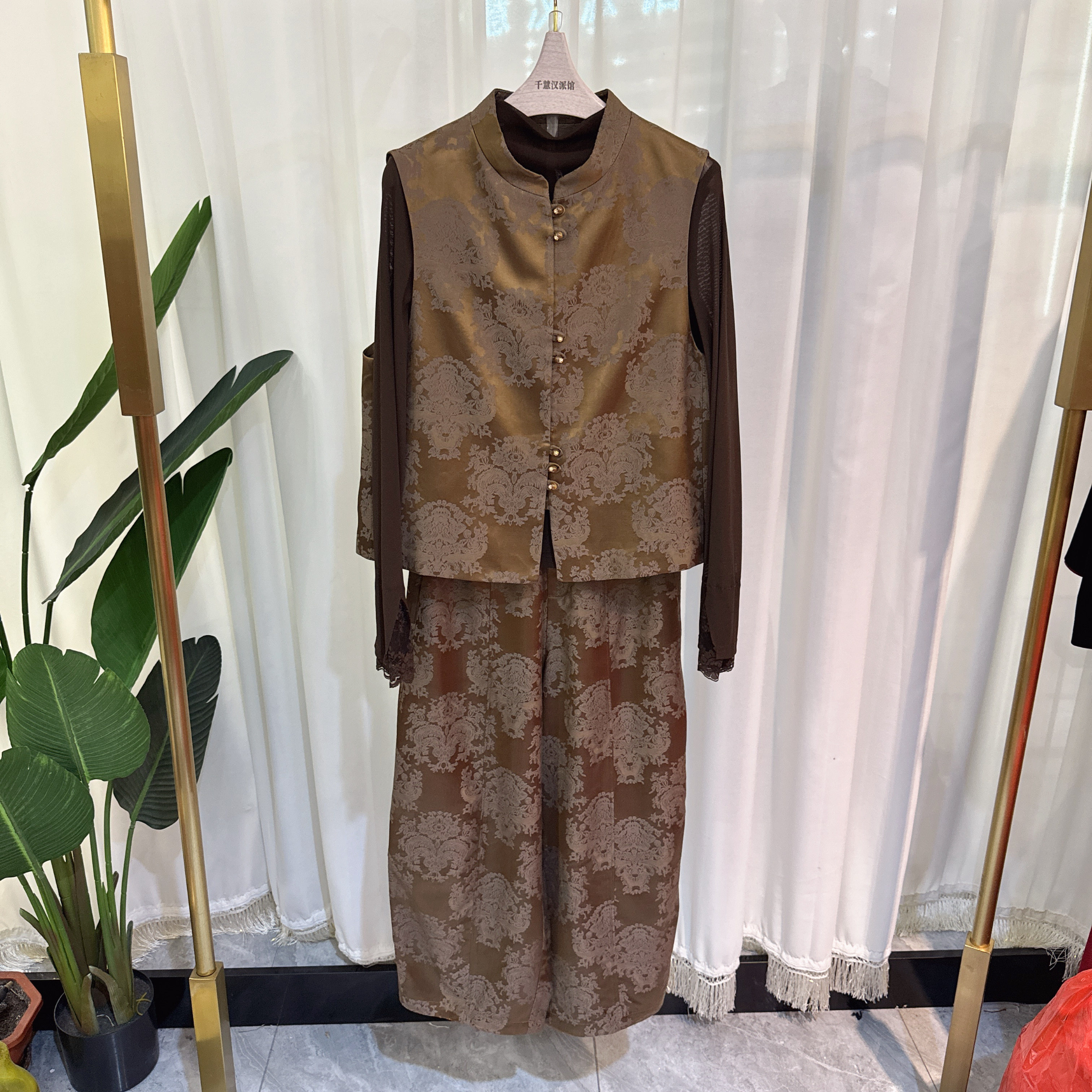 FC1068时尚套裤女马甲小衫裤子三件套国风气质2026春季专柜同款