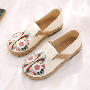 单 圆头防滑舒适平底老北京布鞋 新款 春夏森女旅游学院民族风绣花鞋