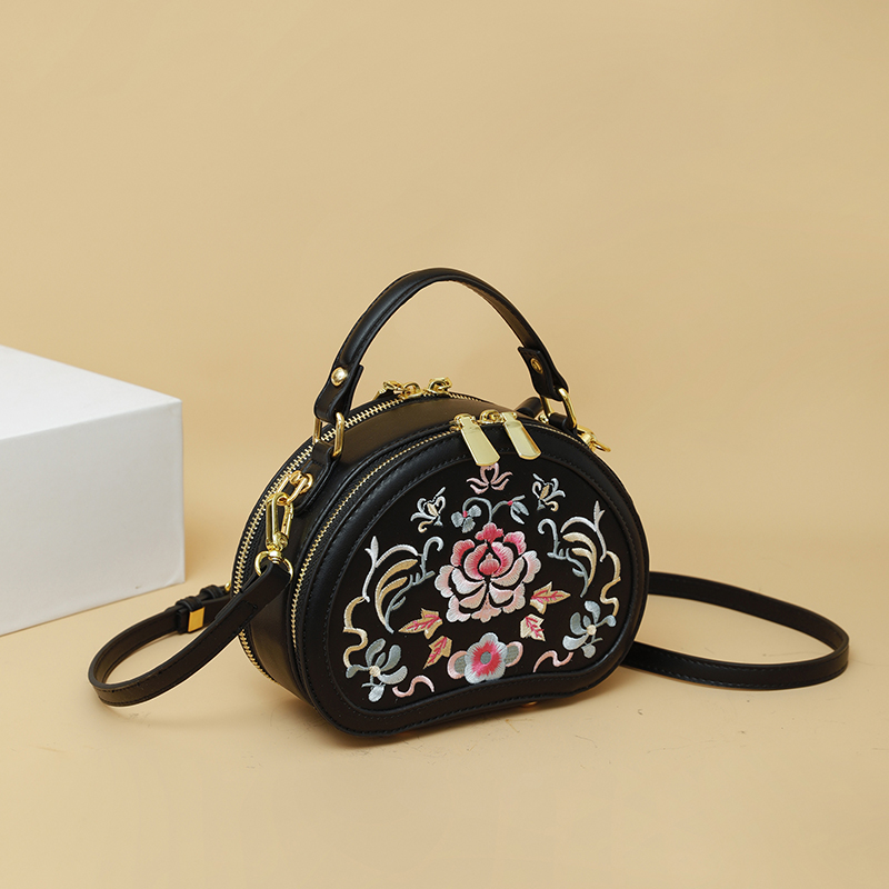 品牌正品手提小圆包2025新款复古洋气时尚中国风刺绣单肩斜挎包包