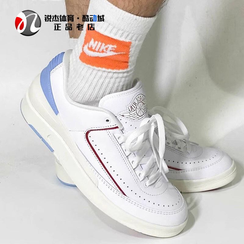 耐克Nike女子低帮白蓝红篮球鞋