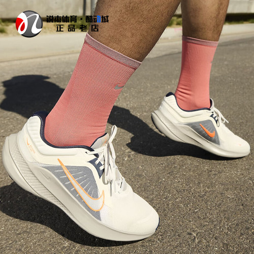耐克Nike男子跑步鞋网面透气