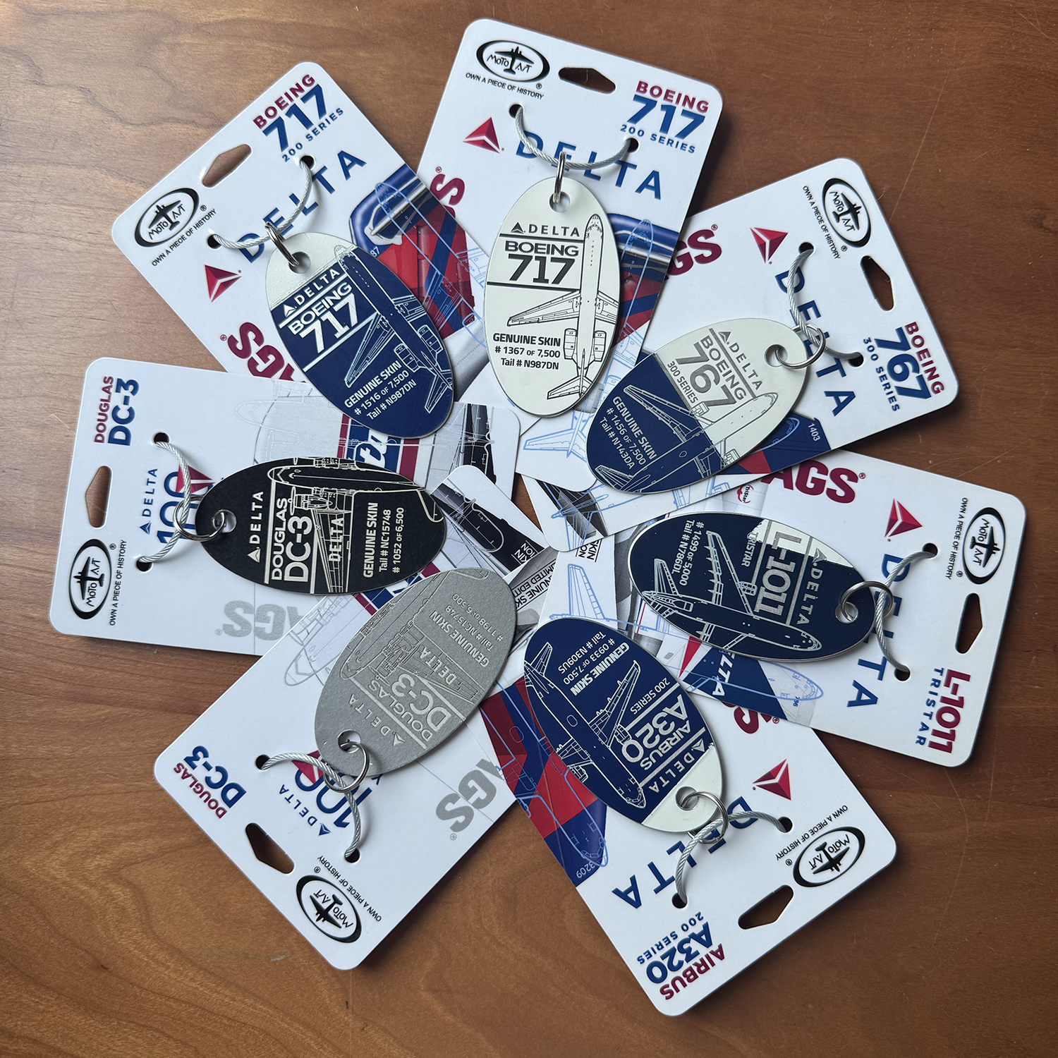 美国PLANETAGS达美航空 波音717 757 767 DC3飞机蒙皮钥匙扣文创