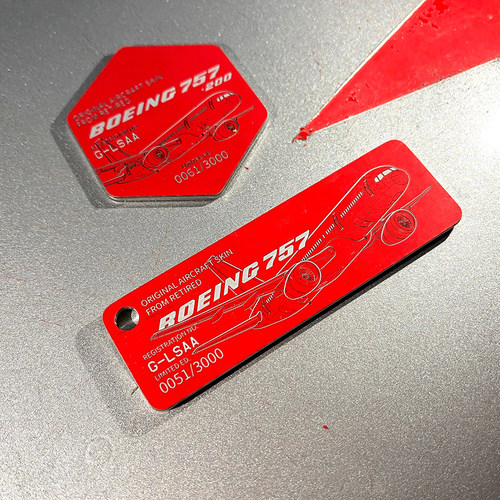 Airlinertags英国捷特航空Jet2波音757飞机蒙皮钥匙扣文创挂件