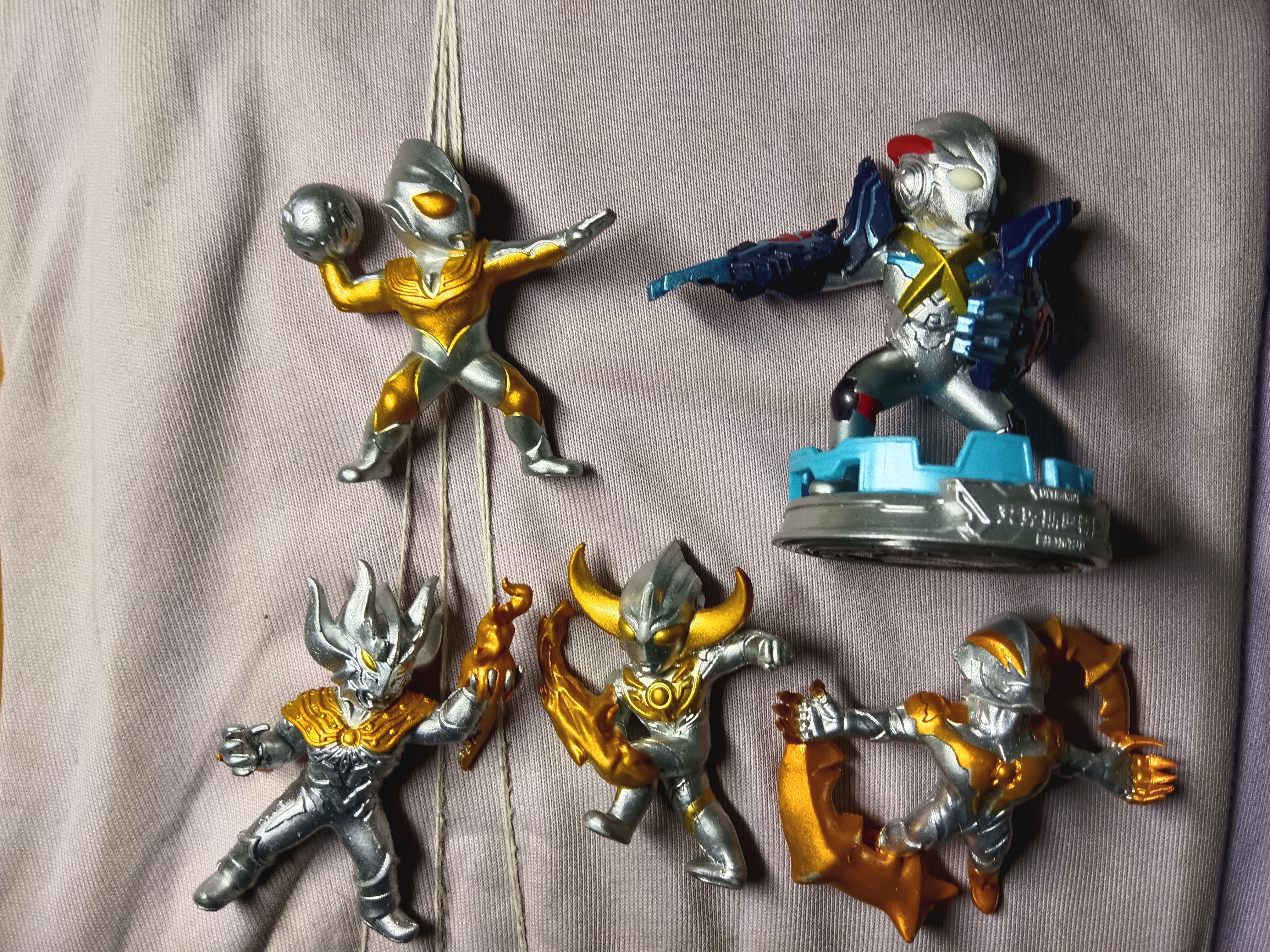 满百包邮正版散货卡游橡皮人偶缺卡片处理奥特曼玩偶赛罗泽塔