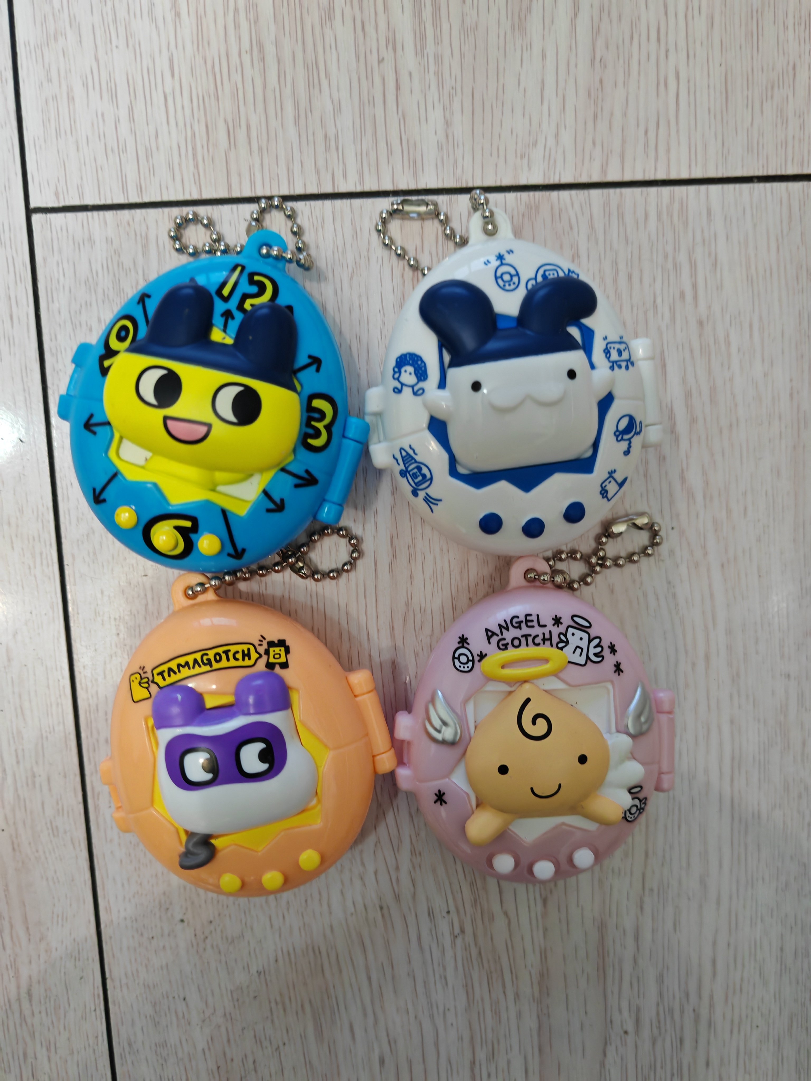 满百包邮正版扭蛋散货万代拓麻歌子造型收纳盒装饰吊饰挂件,模玩/动漫/周边/娃圈三坑/桌游,盒蛋/扭蛋/联名摆件,淘宝优惠券,粉丝福利购,淘宝优惠卷