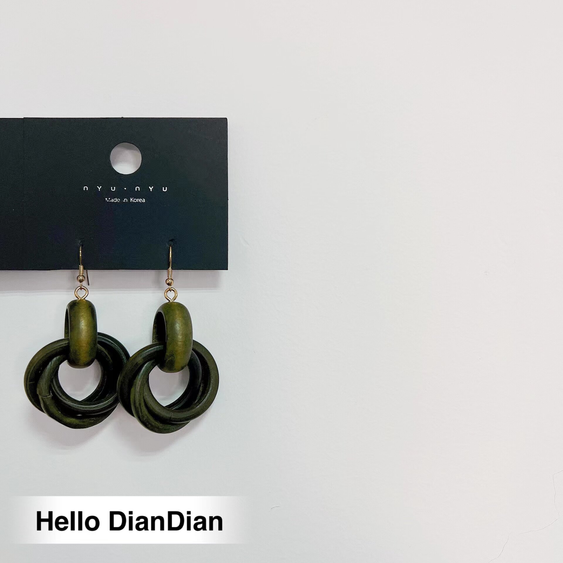 Hello DianDian 韩国小众设计师木质做旧海边渡假墨绿色ins耳环