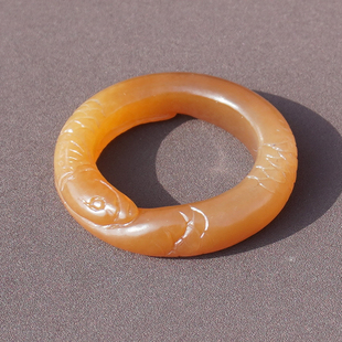 亏麻了方言和田玉精品收藏新疆且末料糖玉龙行天下18mm豪华戒指A6