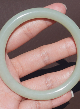 方言和田玉油润细腻蓝色基调手镯