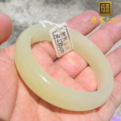 方言鸡油黄玉手镯冰底镯子和田玉