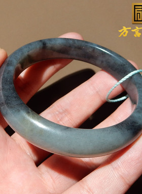 新疆和田玉油润细腻正装手镯子