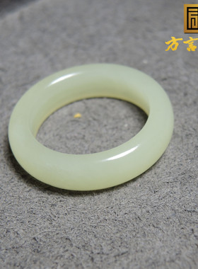 放漏方言品牌和田玉青海老料高冰细腻晴水色内径18mm精美戒圈R1