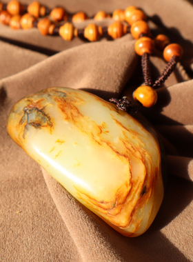 黄沁皮白玉籽料原石籽料玩料挂件