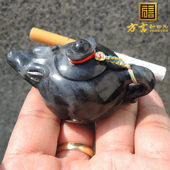 方言和田玉精品蒋喜留有沁色青花一线天墨玉籽料玉兔手把件玉壶F