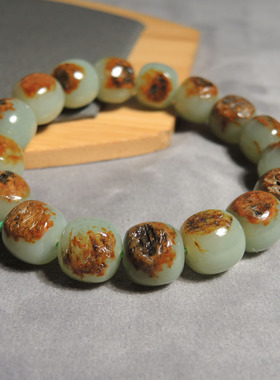 惊呆了方言精品和田玉新疆黄沁皮蓝调沙枣青籽料12mm老型珠手链h0