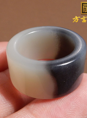 美美哒方言和田玉精品新疆黑白分明意境青花籽料16mm戒指扳指w2