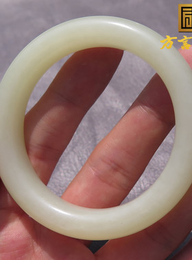 爆火方言和田玉新疆且末料高油高糯暖白玉内径54mm女士正装手镯X5