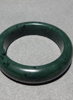 方言和田玉沙枣青籽油润手镯