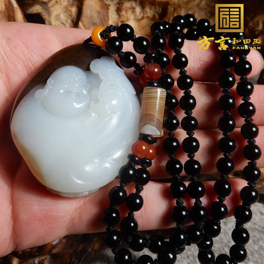 方言和田玉精品收藏级新疆且末料糖羊脂白玉俏雕弥勒笑佛吊坠子a