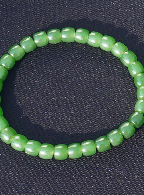 方言俄料冰底无黑点阳绿碧玉手串