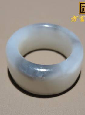 美哭了方言和田玉精品老坑青海料白玉带紫罗兰特色22mm扳指戒指S6