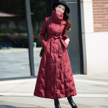 轻薄长款过膝羽绒服女时尚修身显瘦2025新款轻薄保暖羽绒服女外套
