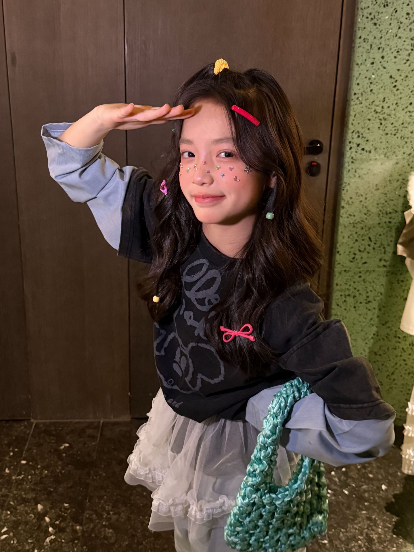 人家的孩子2026春韩版男女儿童装黑色做旧宽松长袖印花假两件T恤