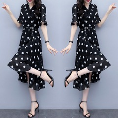 There is a zipper chiffon dress in the back, women's mid length summer waist Ruffle dotted skirt