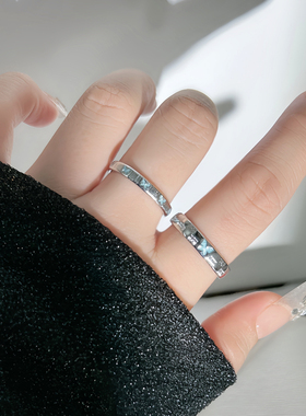 新品简约棋盘格蓝色蝴蝶情侣对戒高级感拉丝气质时尚冷淡风食指戒