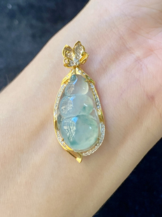 玉萌色天然翡翠福豆吊坠女款18k金冰种起光四季豆精美吊坠送礼