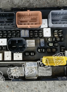 51ND10-W1标致307大灯远光灯53ND10-Y主板继电器G8NW-2S G8N-1