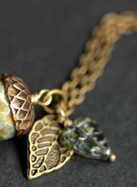 美国代购Necklace▼手作精致小巧青铜色水晶绿色橡树橡子吊坠项链