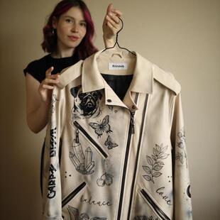 手绘小狗蝴蝶皮革夹克短外套 手作定制个性 乌克兰代购 Jacket㊣