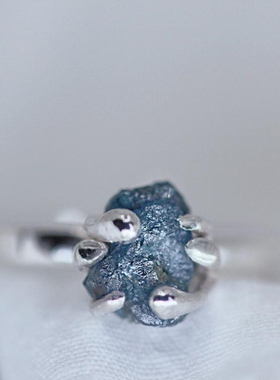 女银复古天然蓝色钻石镶嵌戒指