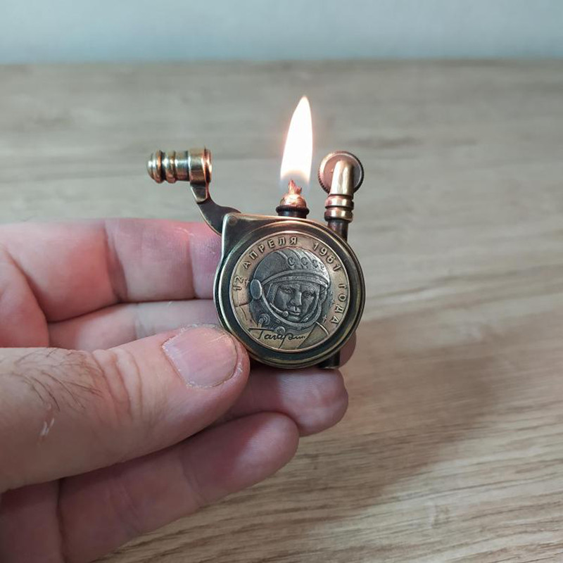 海外代购Space◇手作复古蒸汽朋克太空宇航员雕刻黄铜加油打火机