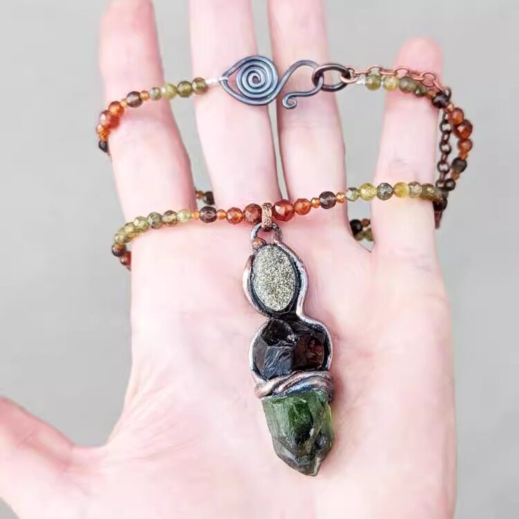 美国代购Necklace㊣ 手作天然橄榄石水晶黄铁矿红玉髓石榴石项链