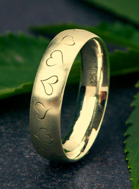 戒指爱心图案雕刻刻字戒指缎面